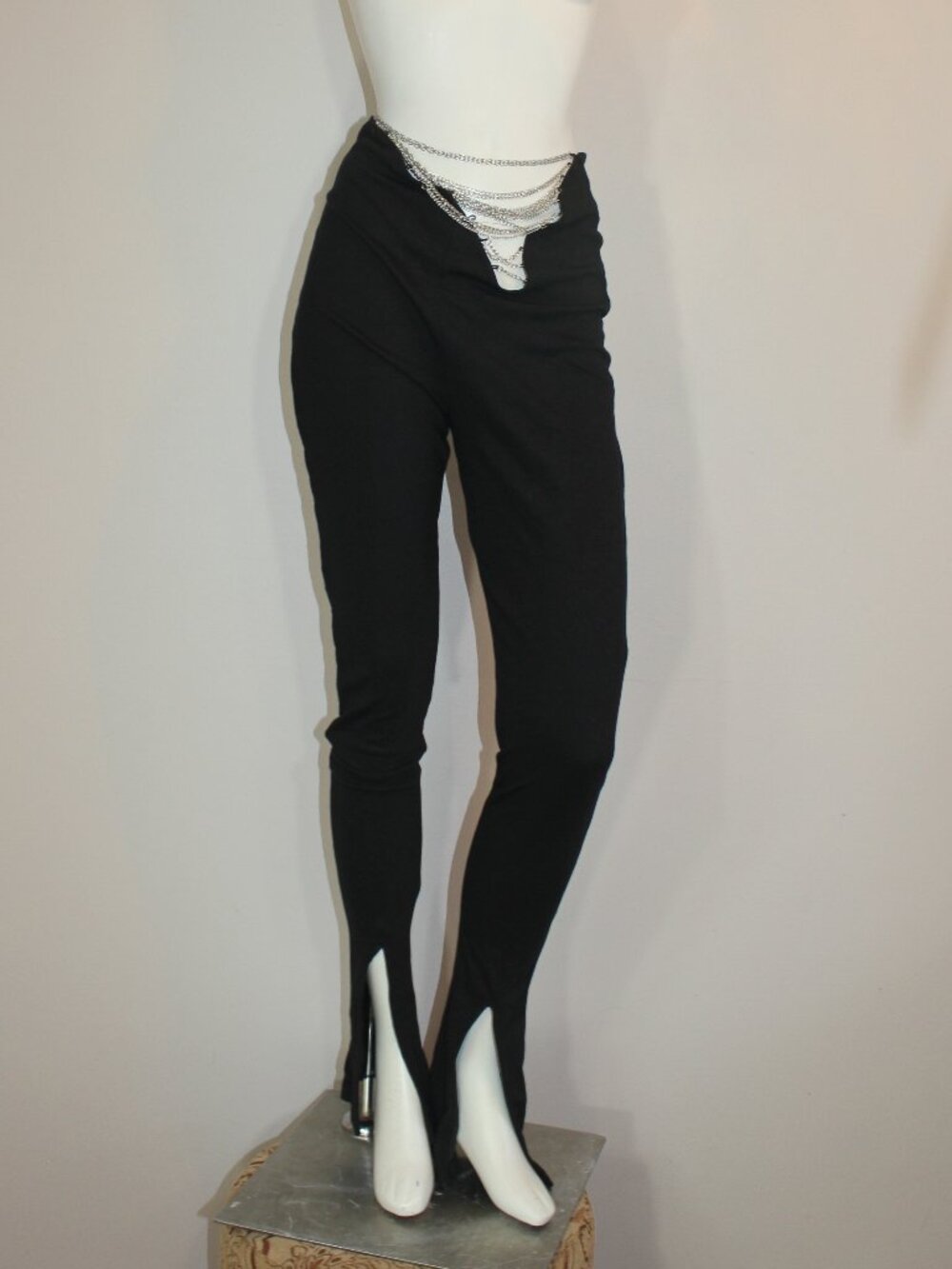 Kiki Riki black  silver chains woman formal cocktails back zip pants size large